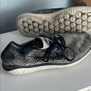 Nike Black and Gray Running Shoes